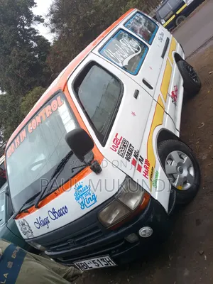 Toyota HiAce 2004 White