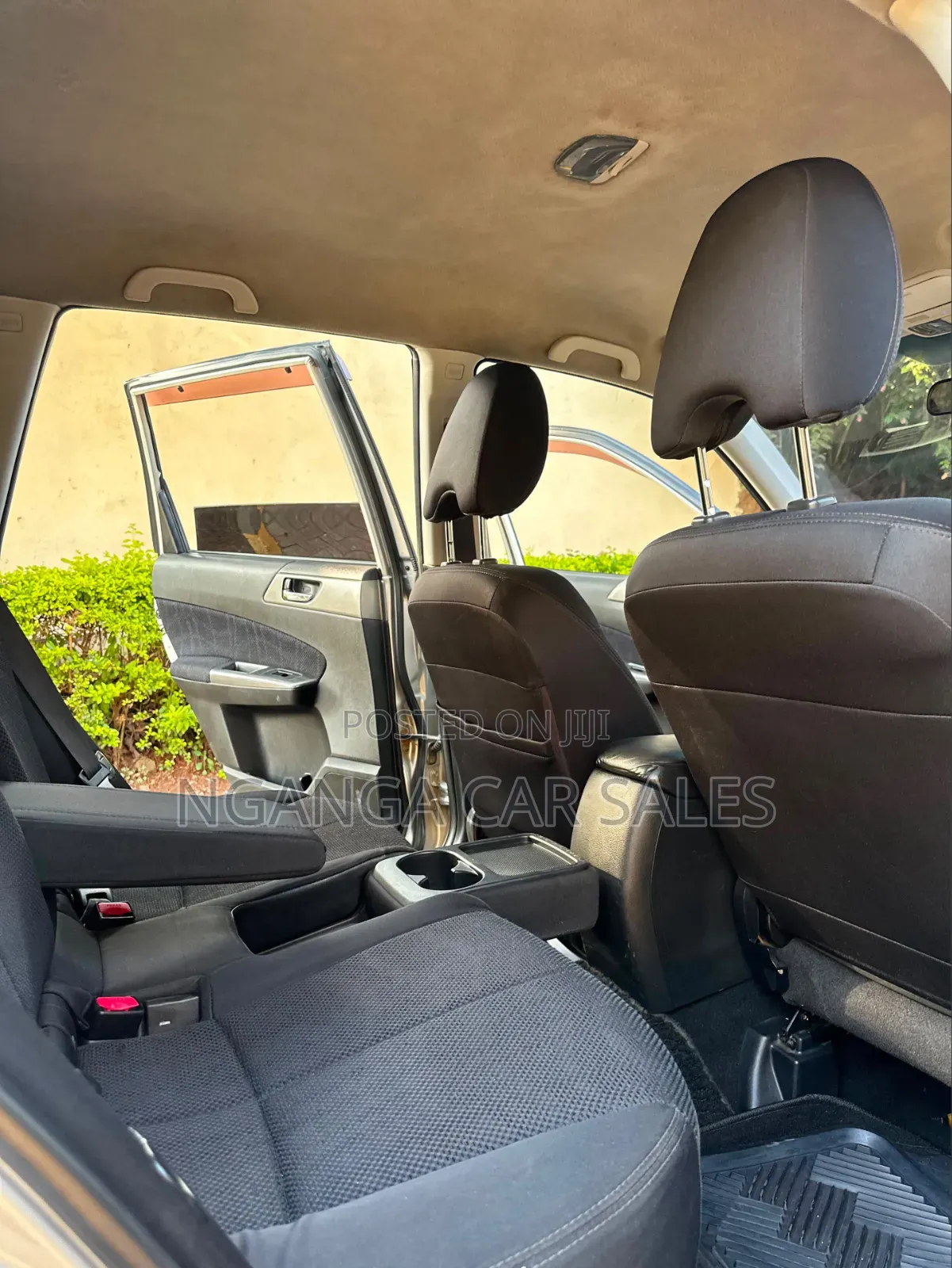 Subaru Forester 2011 Silver