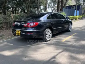 Volkswagen Passat 2.0 Sedan 2010 Black