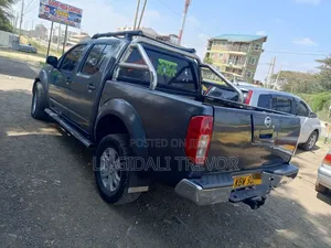 Navara Diesel 2400cc