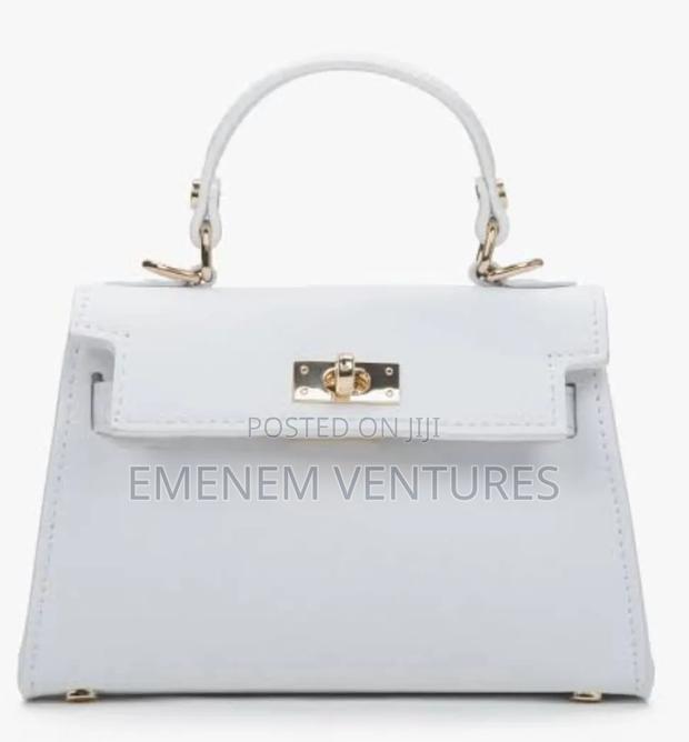 Ladies Medium Handbags - thumbnail 2