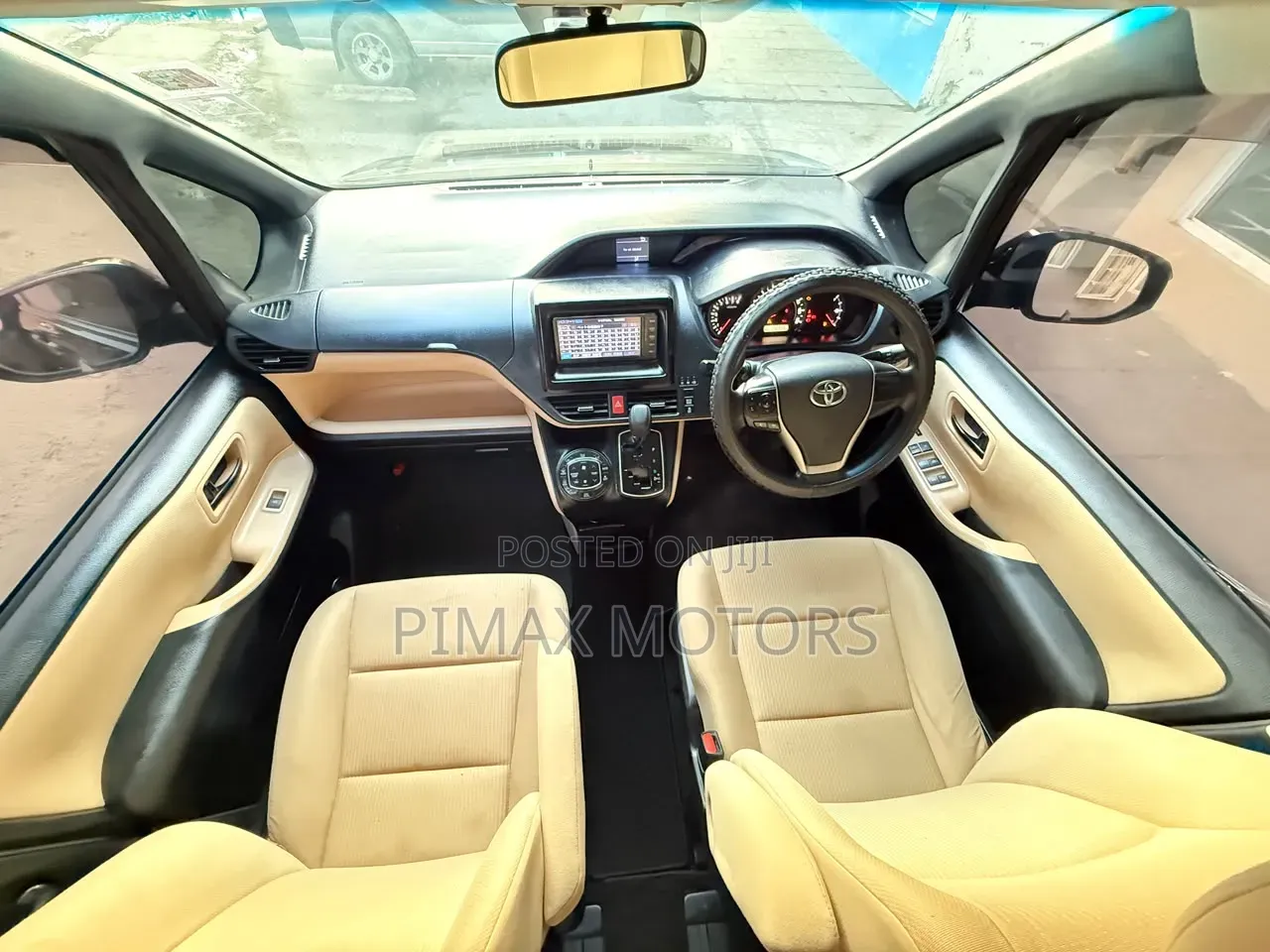Toyota Noah 2015 Brown