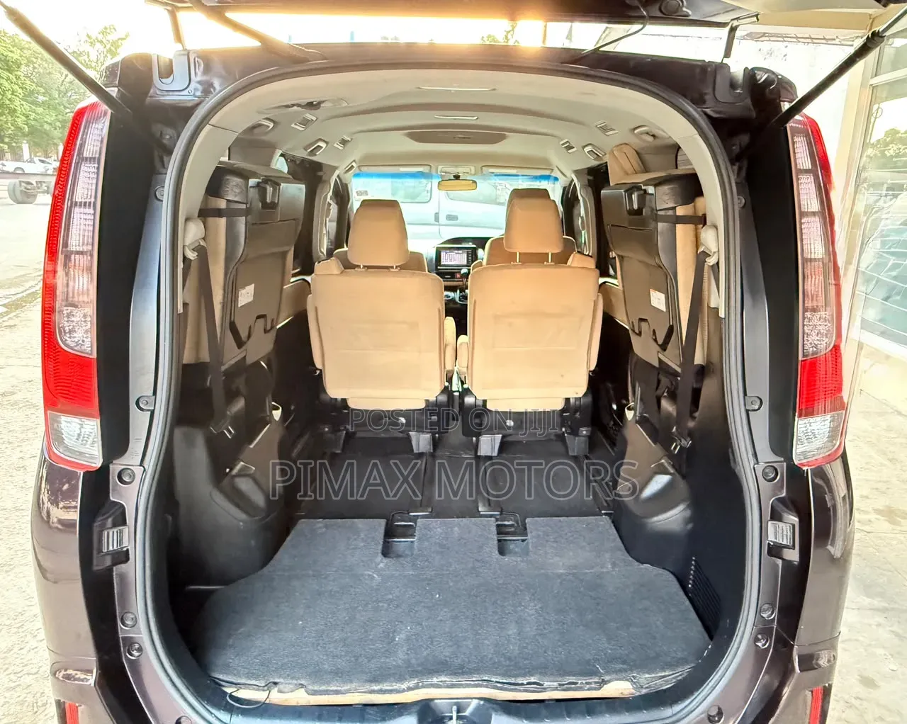 Toyota Noah 2015 Brown