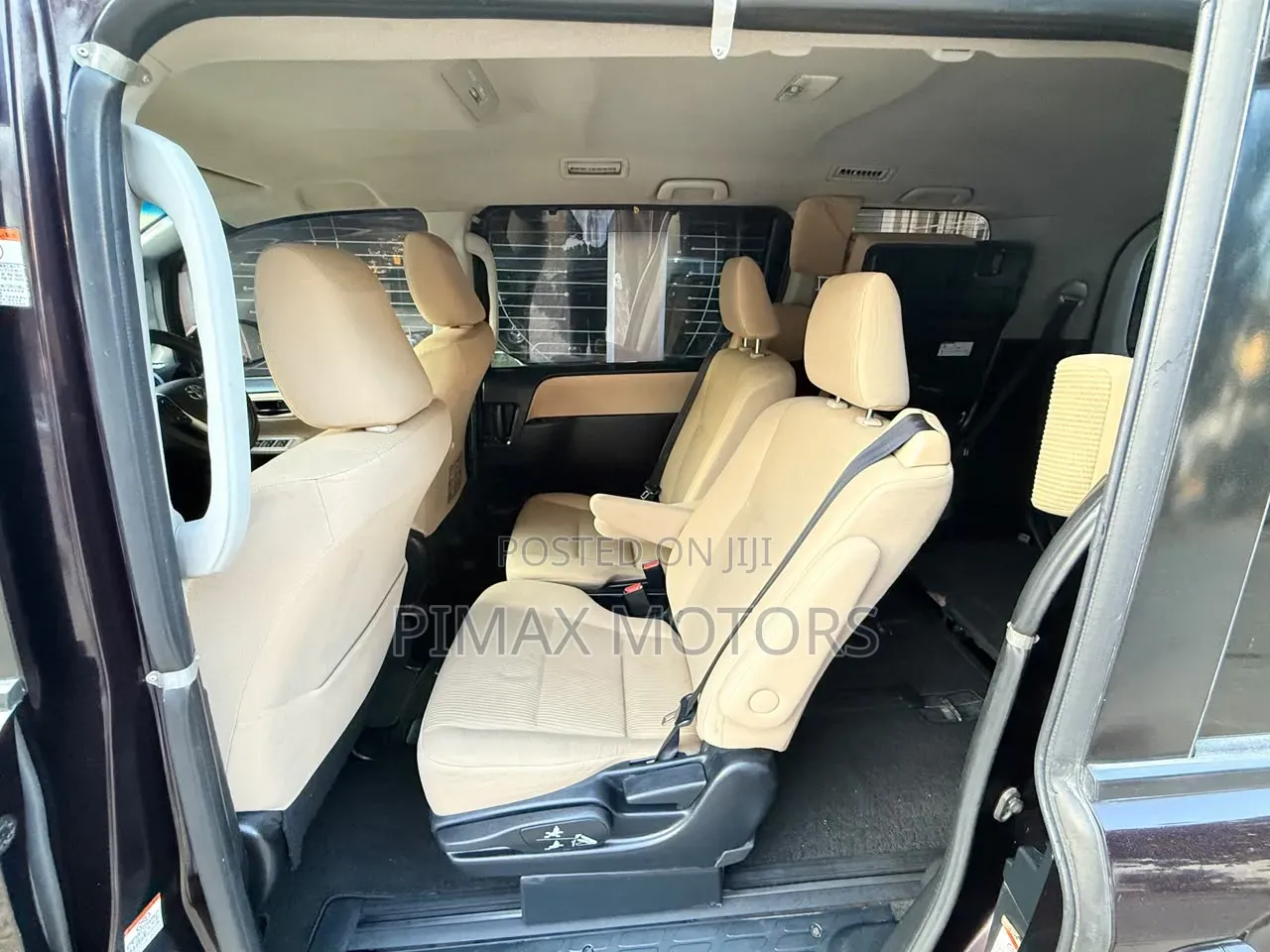 Toyota Noah 2015 Brown