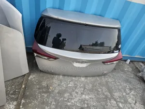 Auris 2015 Tailgate(boot)