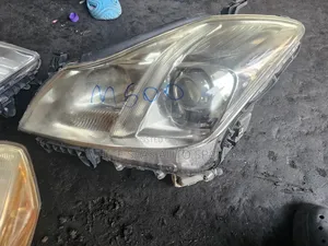 Crown 2012 Headlight
