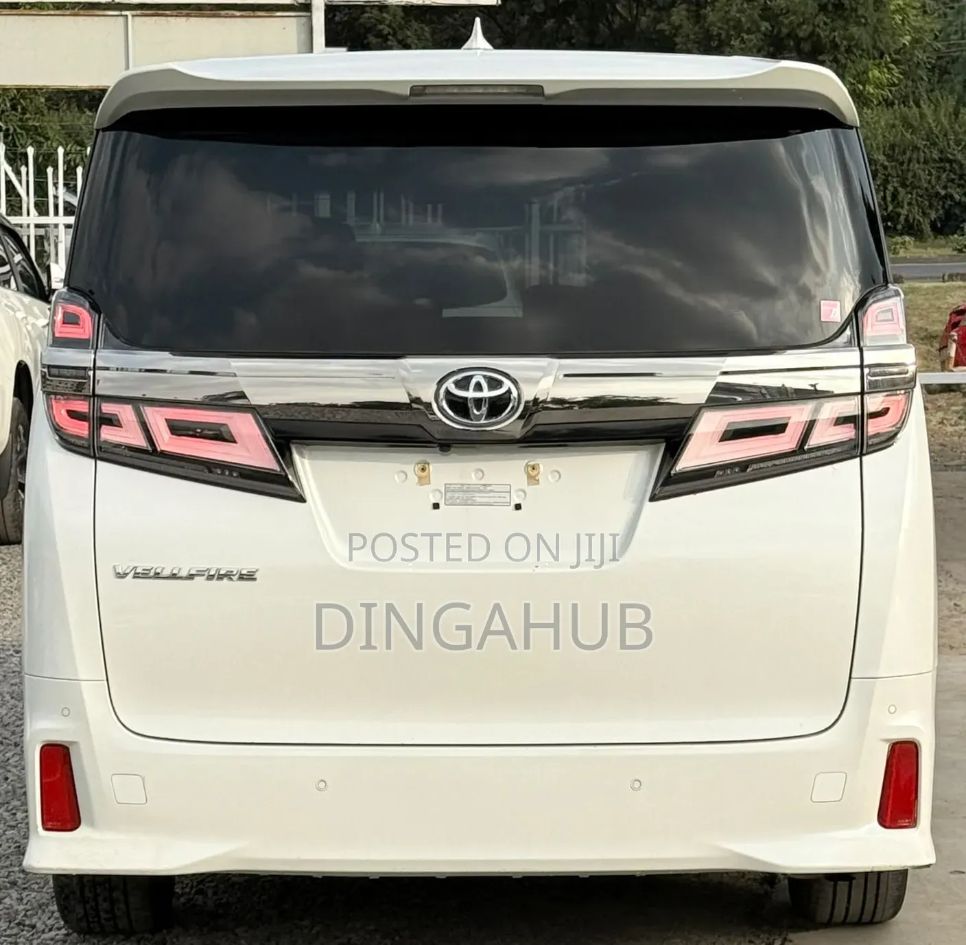 Toyota Vellfire 2019 White