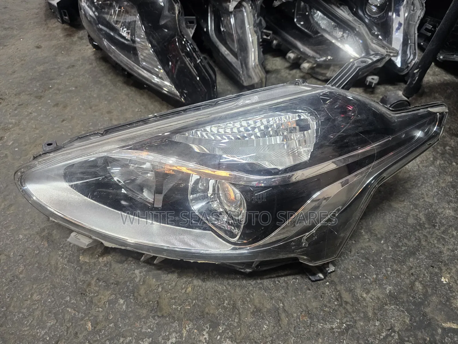 Sienta 2018 Headlight