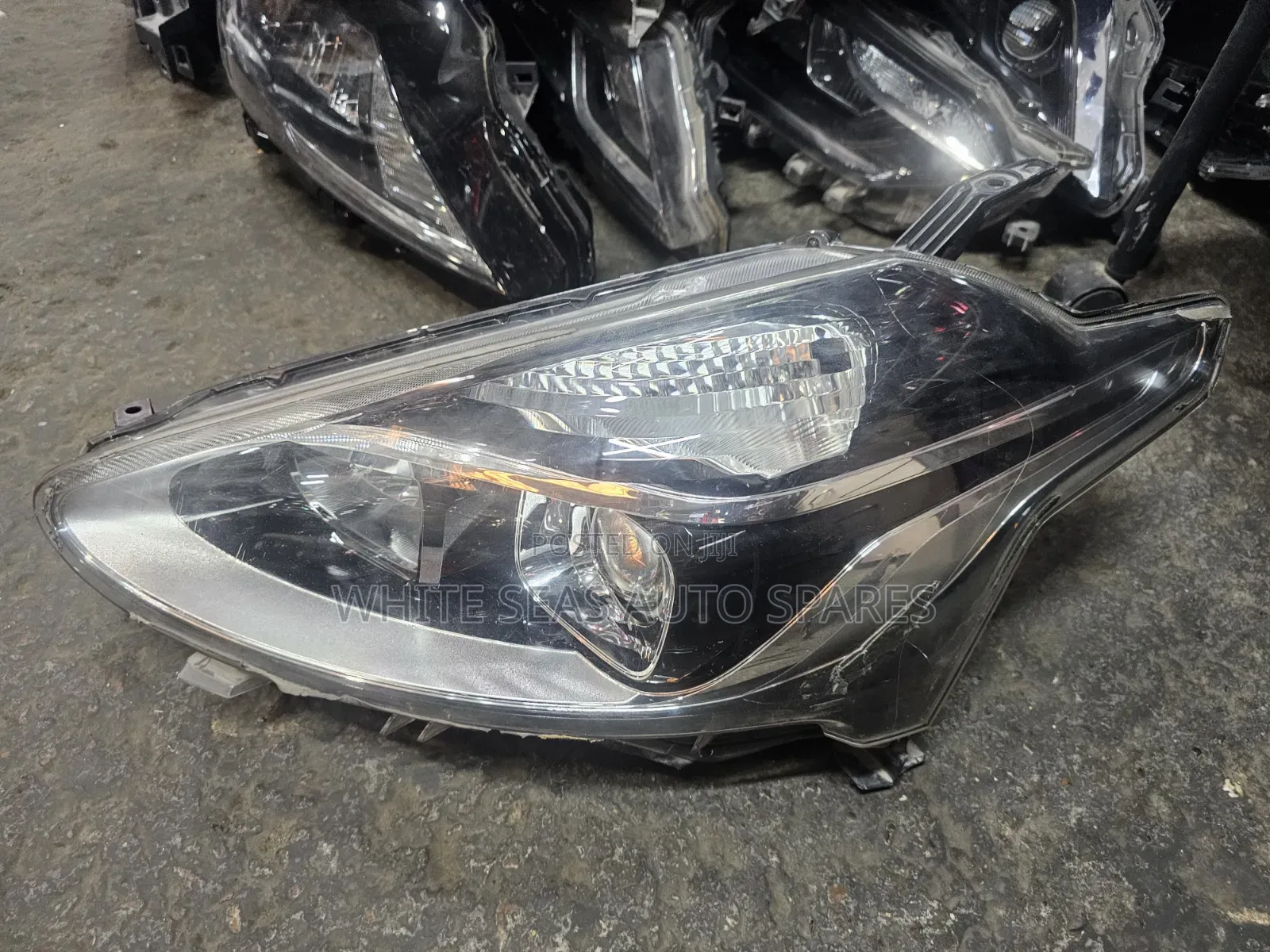 Sienta 2018 Headlight