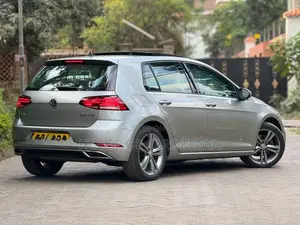 Volkswagen Golf 2019 Silver