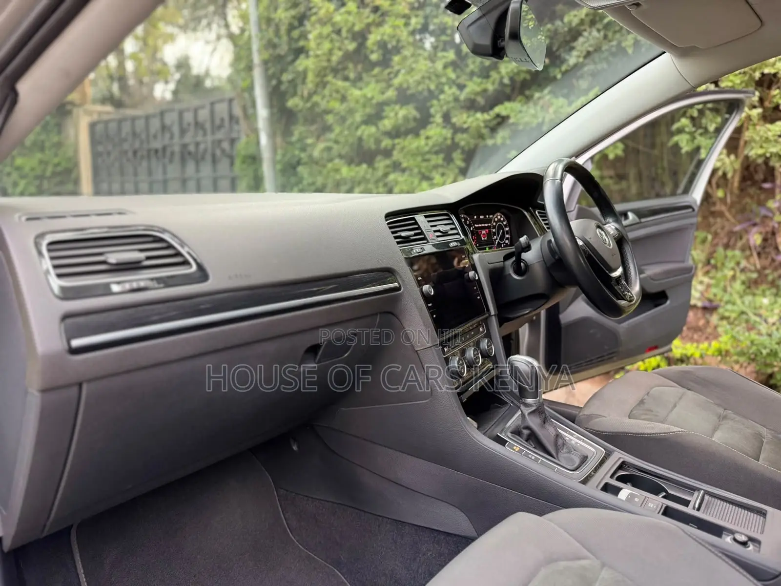 Volkswagen Golf 2019 Silver