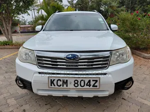 Subaru Forester 2010 White