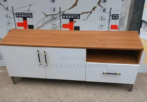 5.5 FTS Box Executive Modern Laminated Wood TV Stand