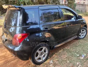 Toyota IST 2004 Black
