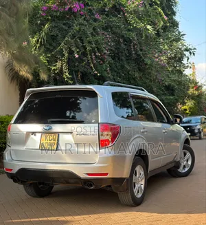 Subaru Forester 2011 Silver