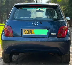 Toyota IST 2005 Blue