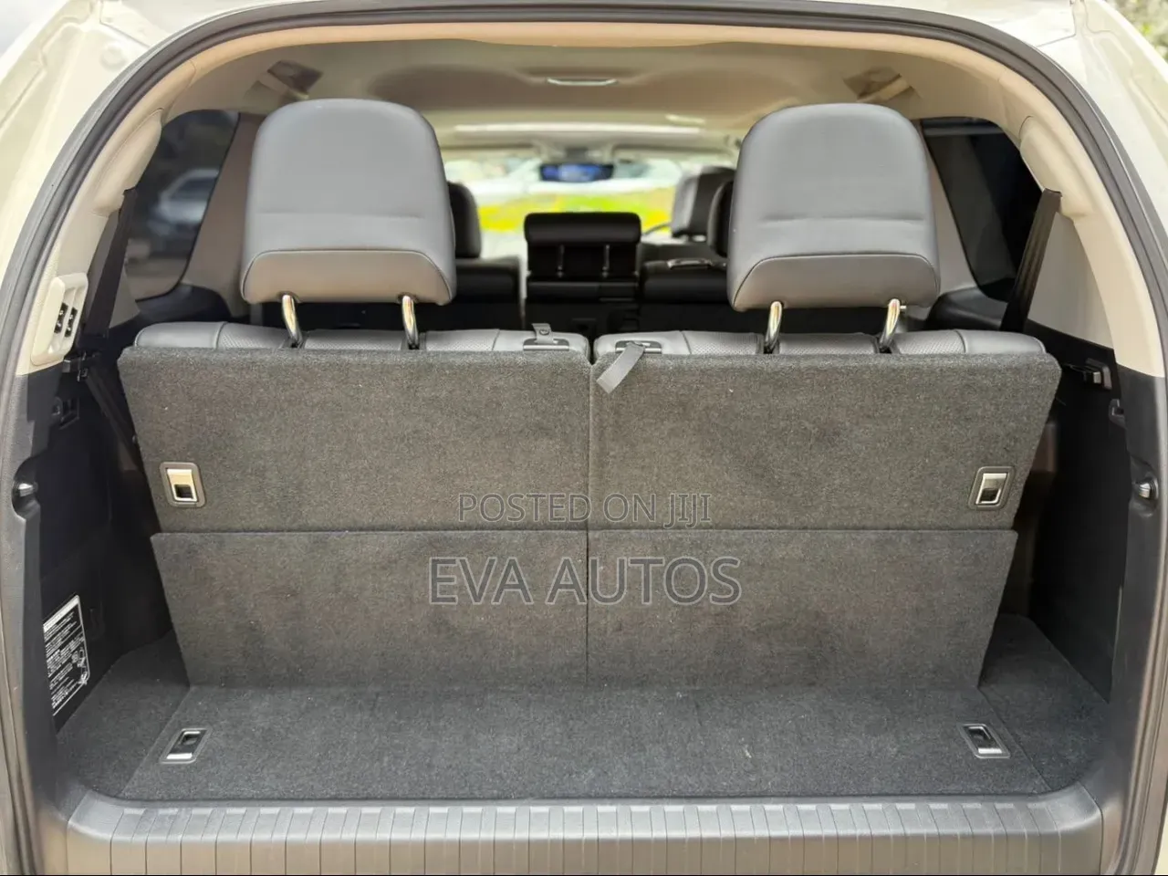 Toyota Land Cruiser Prado 2022 White