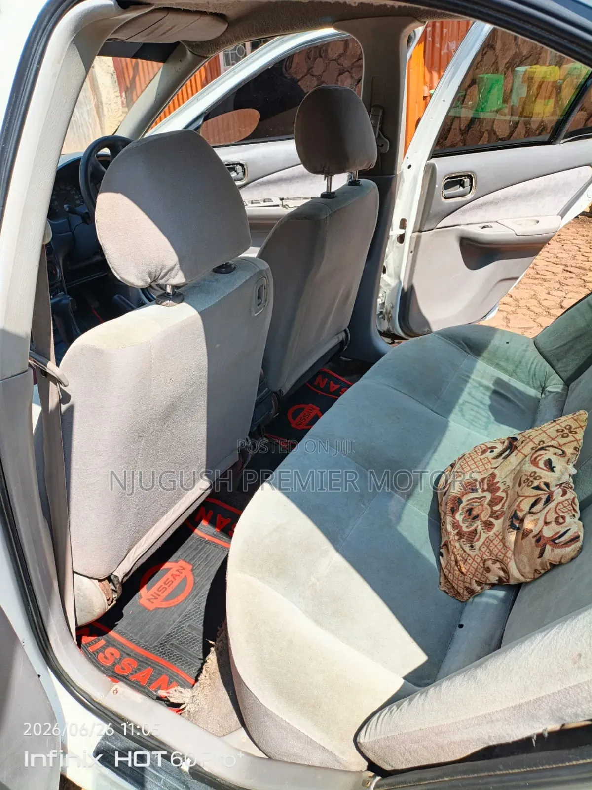 Nissan Sunny 2002 White