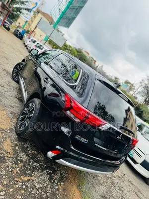 Mitsubishi Outlander 2018 Black