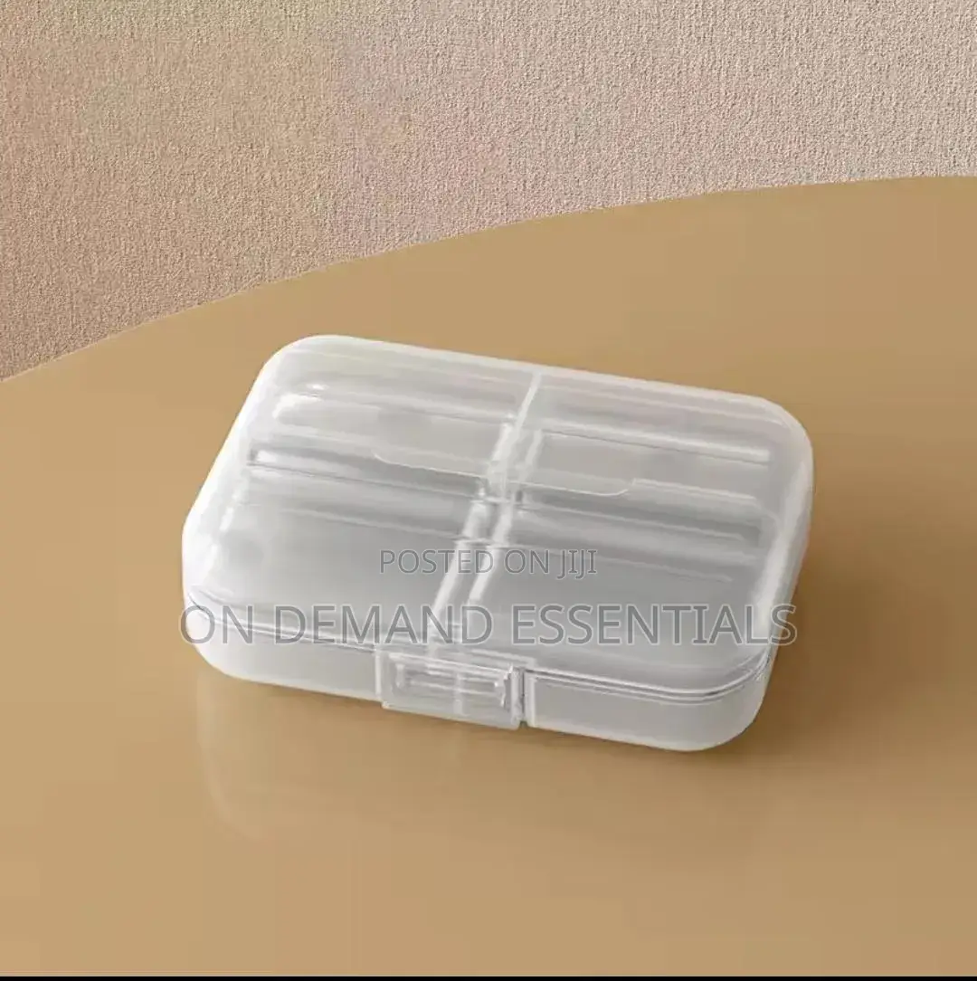 7-Grid Portable Pill Box Double-Sealed Lockable