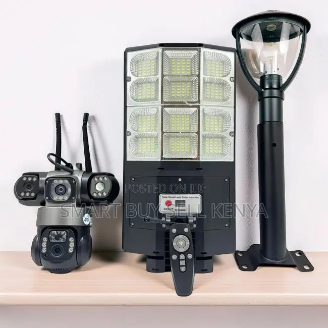 Two in One 4G PTZ Multiple Lens Solar Camera With Solar Street Light