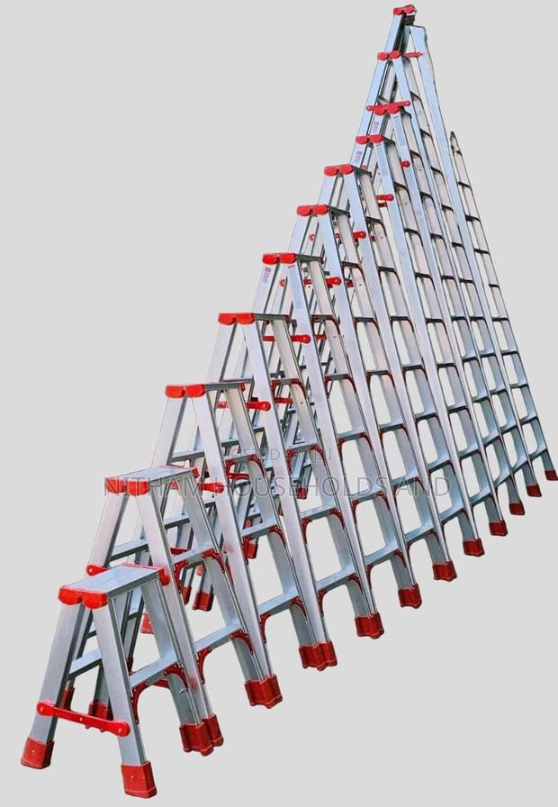 Double Sided Aluminum Step Ladders - thumbnail 2