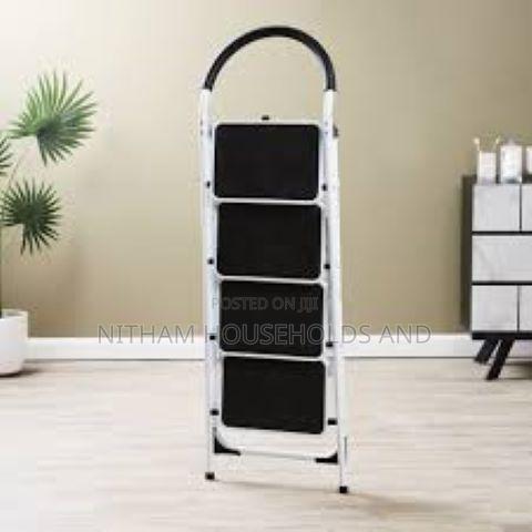 3-Step Steel Ladder - thumbnail 2