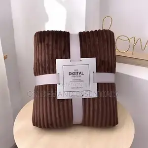 *Fuzzy Fleece Soft Throw Blanket for Couch Lightweight Throw Fleece
