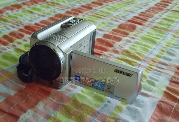 A Sony DCR-SR68E Handycam Camcorder-Excellent Working Condition