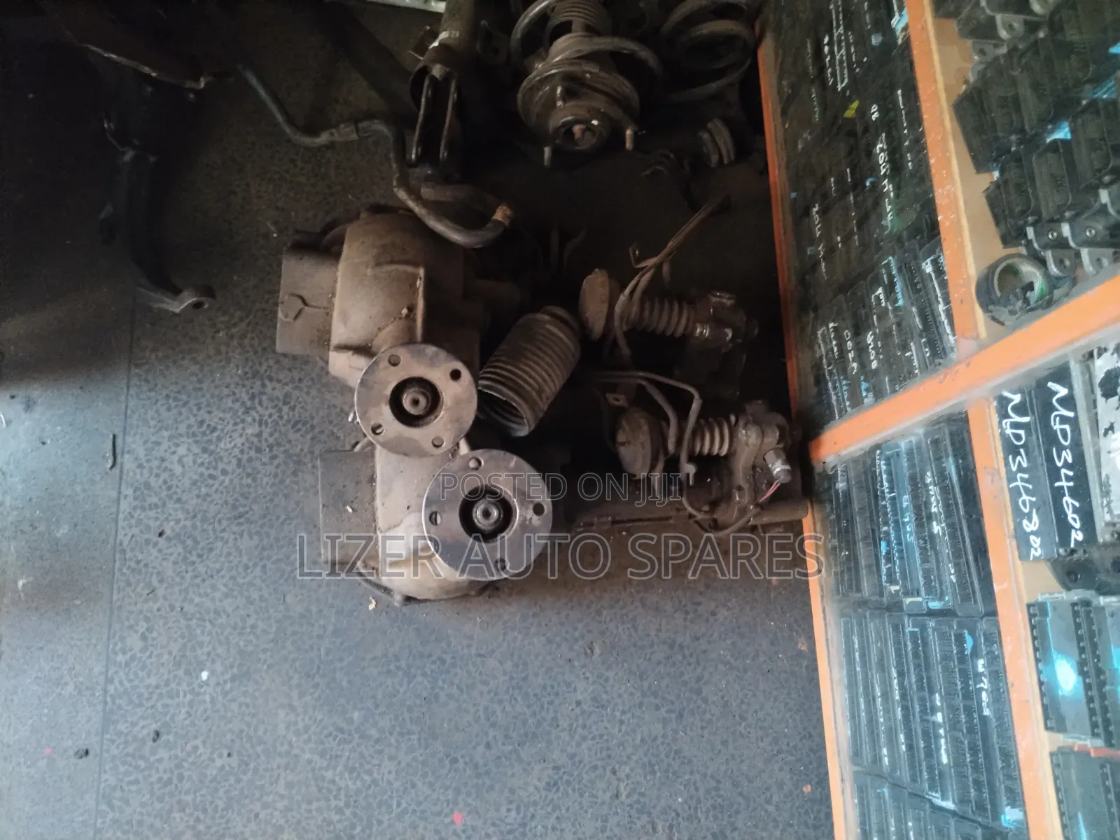 Front Diff Pajero Io
