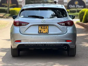 Mazda Axela 2018 Silver