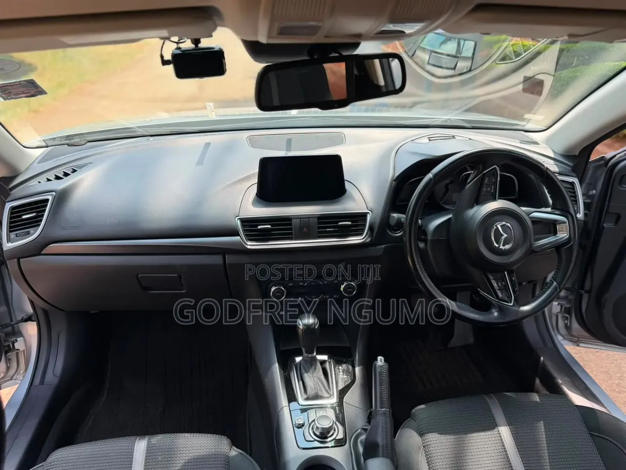Mazda Axela 2018 Silver