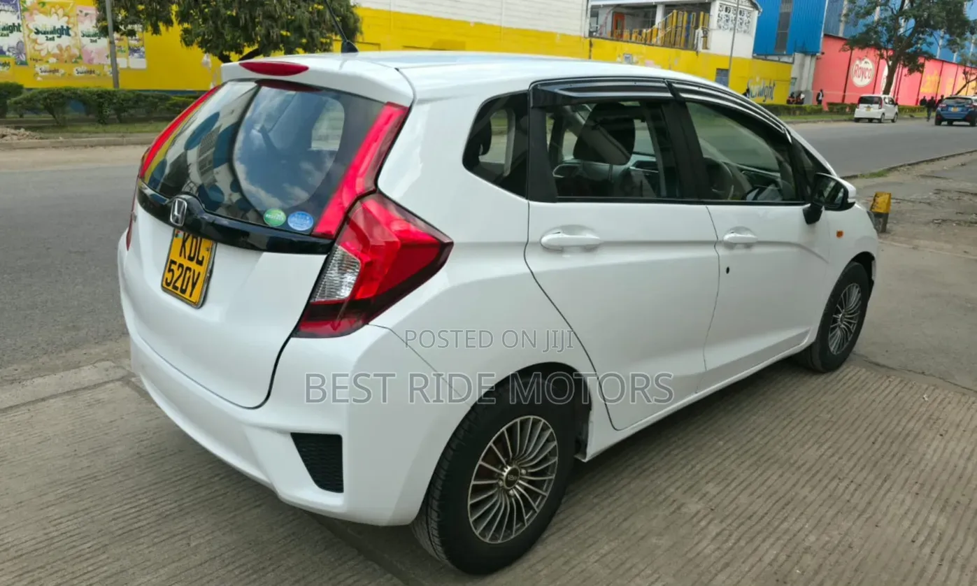 Honda Fit 2016 White