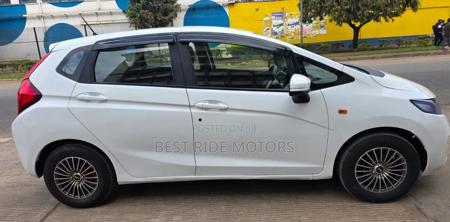 Honda Fit 2016 White