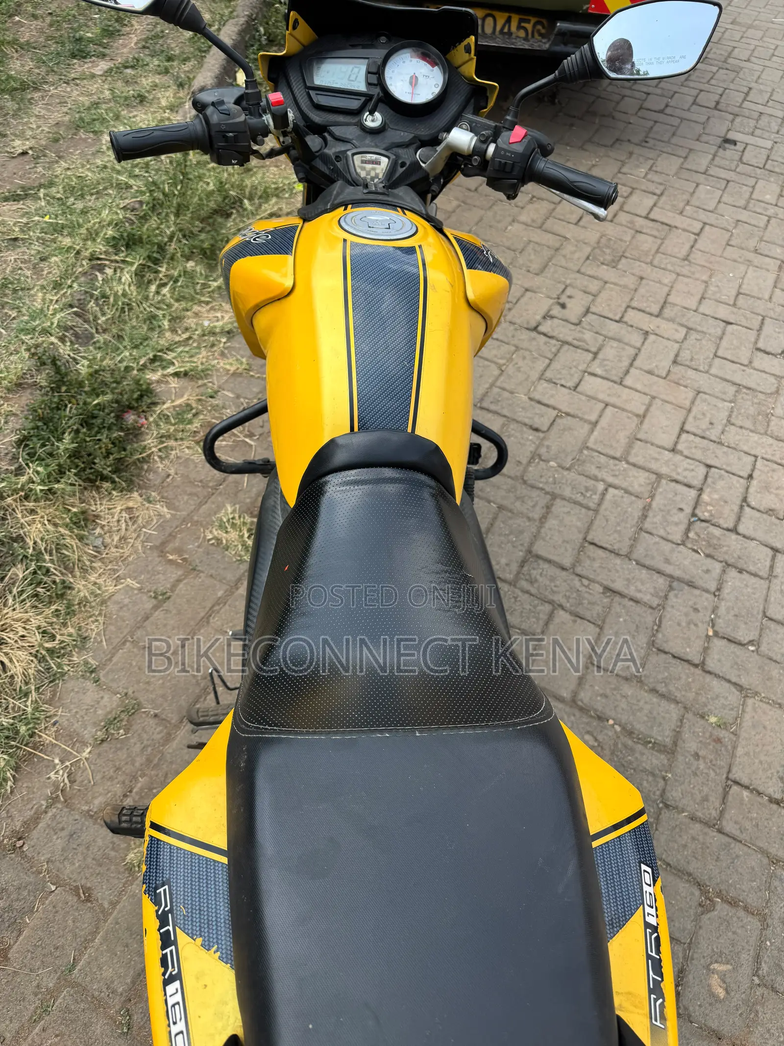 TVS Apache RTR 160 2V 2014 Yellow
