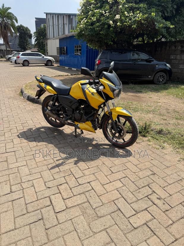 TVS Apache RTR 160 2V 2014 Yellow - thumbnail 4