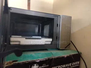 Hisense Microwave 25 Litres Silver Microwave Oven