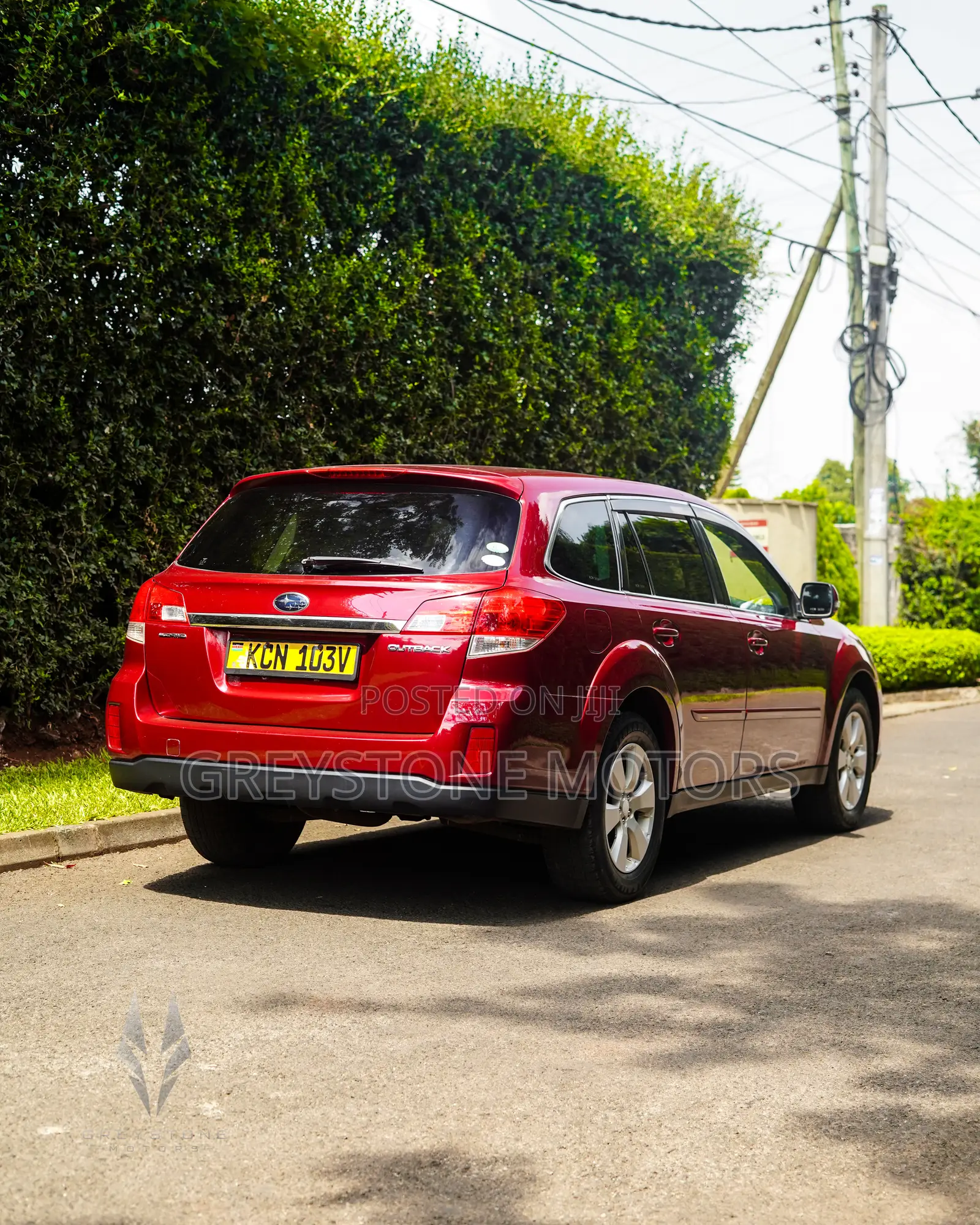 Subaru Outback 2.5i Limited 2010 Maroon
