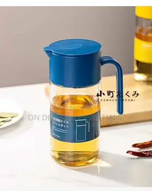 Automatic Opening and Closing Blue Lid Oil Bottle