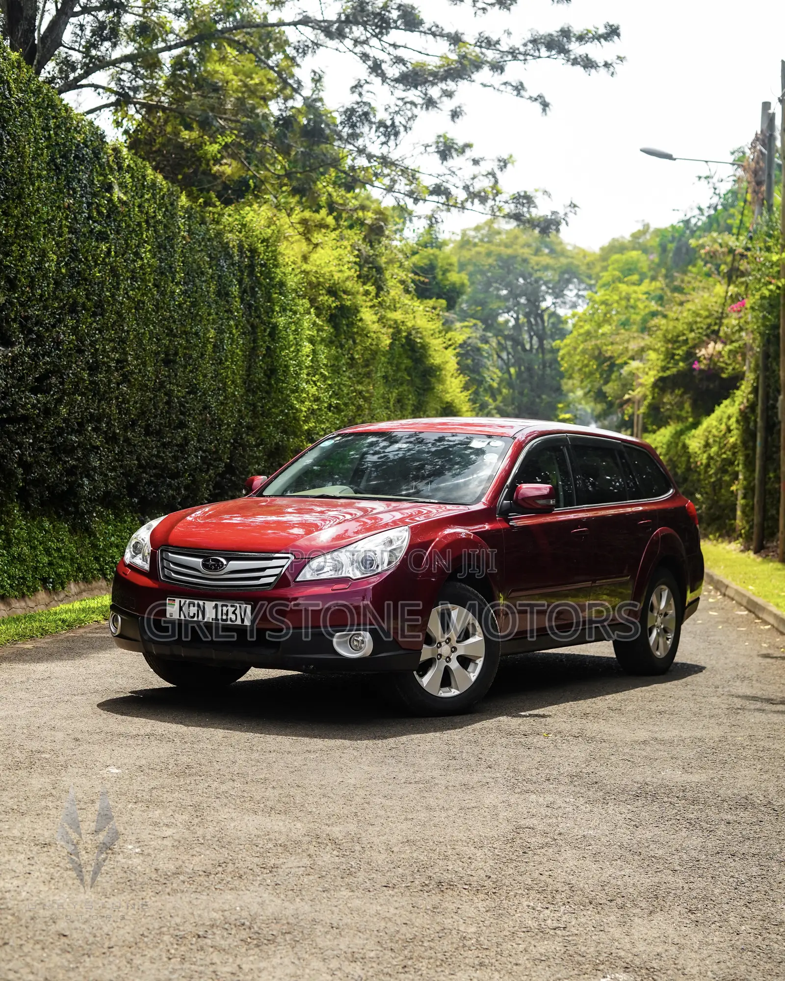 Subaru Outback 2.5i Limited 2010 Maroon