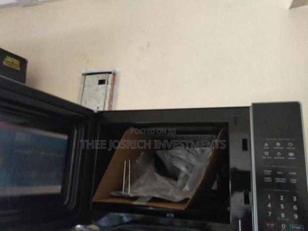 Midea Digital Microwave 20 Litres - thumbnail 2