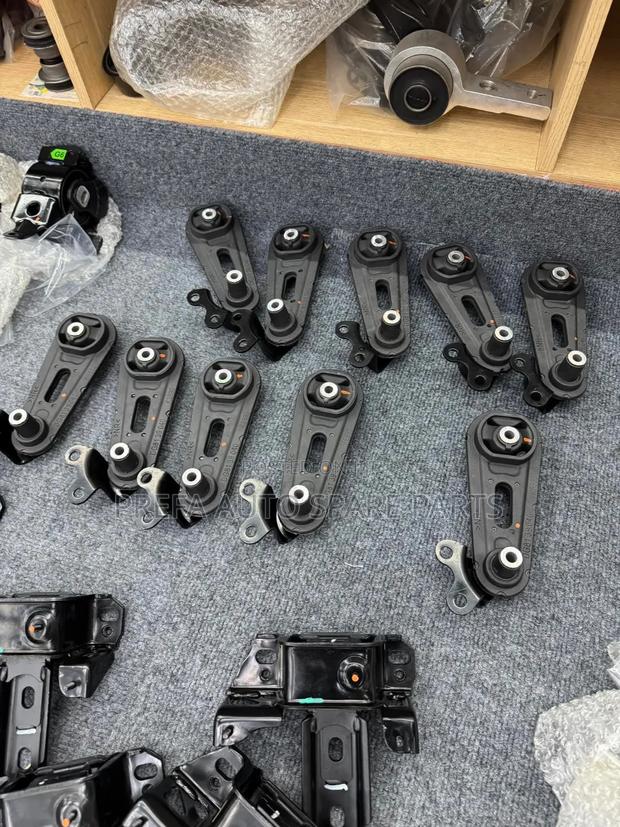 Mazda Demio Engine Mountings - thumbnail 2