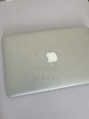 Laptop Apple MacBook Air 8GB Intel Core i5 SSD 256GB