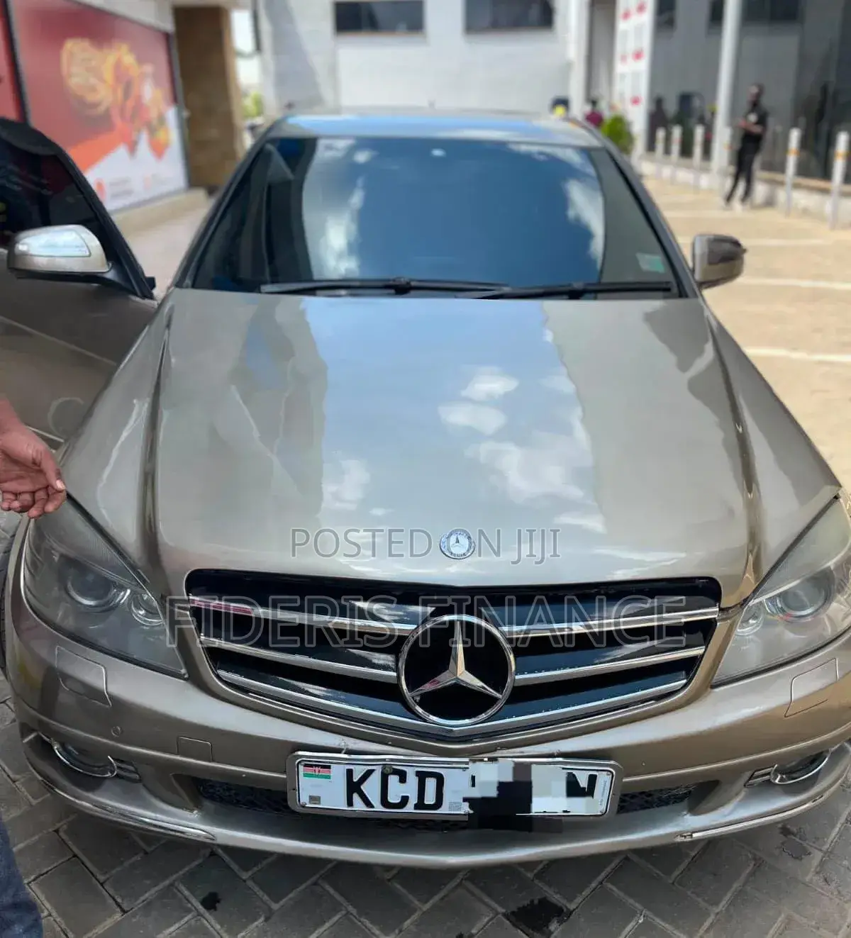 Mercedes-Benz C250 2008 Beige