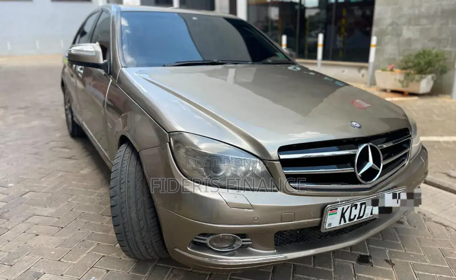 Mercedes-Benz C250 2008 Beige