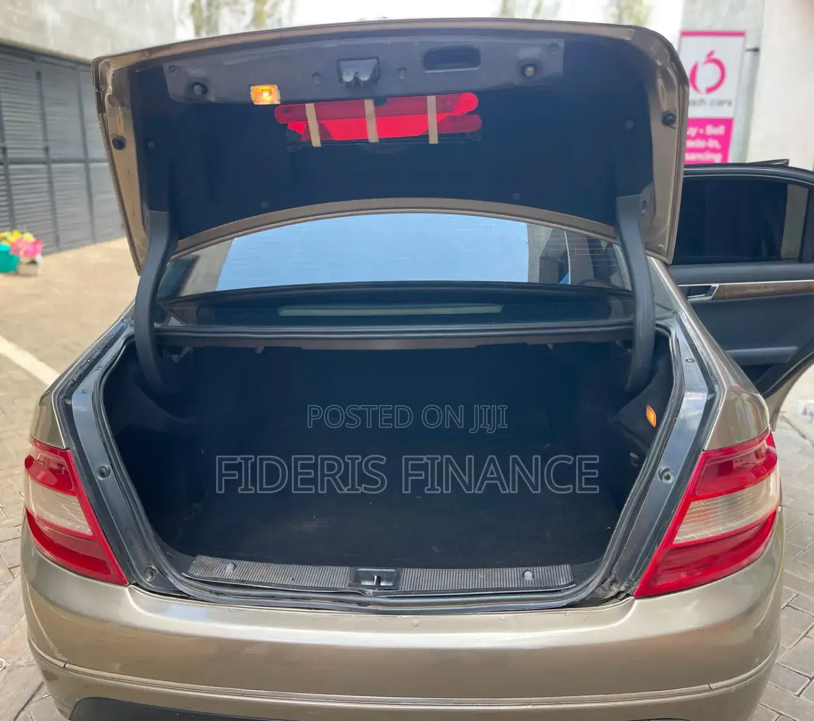 Mercedes-Benz C250 2008 Beige