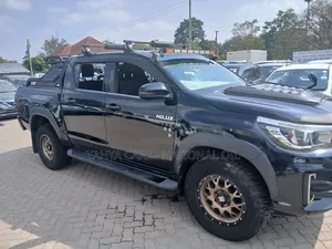 Toyota Hilux 2019 Black