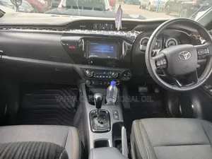 Toyota Hilux 2019 Black