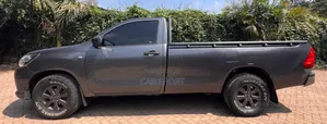 Toyota Hilux 2017 Gray