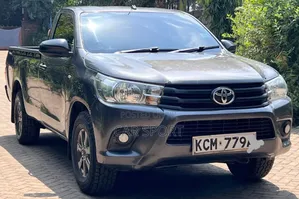 Toyota Hilux 2017 Gray